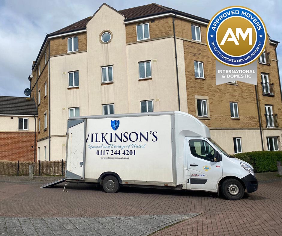 Tetbury Moving Companies